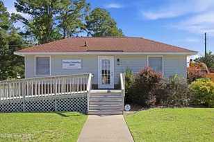 1102 Brown St, Washington, NC 27889 - Photo 1
