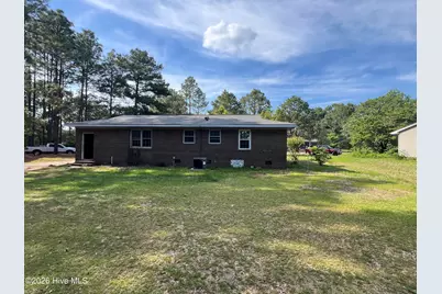 121 Forest Place, Aberdeen, NC 28315 - Photo 17
