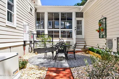 502 W Brown Street, Southport, NC 28461 - Photo 9