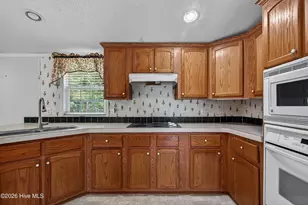 304 Washington Creek Dr, Willard, NC 28478 - Photo 7