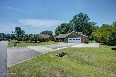 217 Pinewood Drive, New Bern, NC 28562 - Photo 7