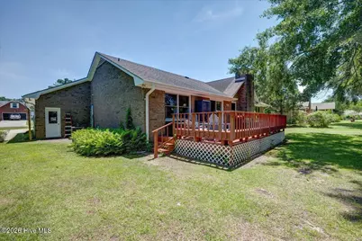 217 Pinewood Drive, New Bern, NC 28562 - Photo 9