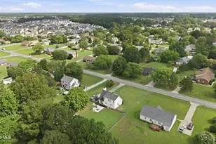 677 Davenport Farm Rd, Winterville, NC 28590 - Photo 11