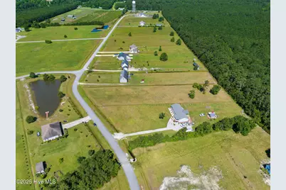 303 Mayflower Drive, Newport, NC 28570 - Photo 5