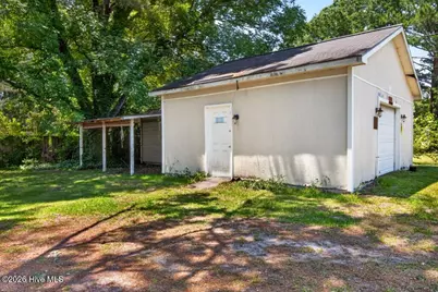 2200 Center Avenue, New Bern, NC 28560 - Photo 11