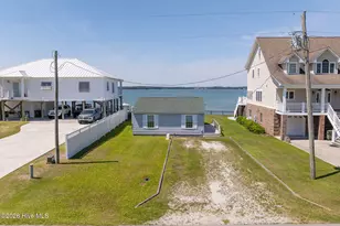 201 Riverside Dr, Sneads Ferry, NC 28460 - Photo 1