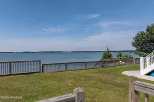 201 Riverside Dr, Sneads Ferry, NC 28460 - Photo 17
