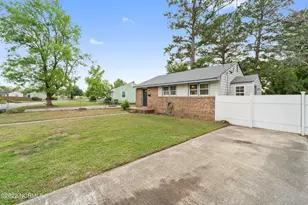 403 Nelson Dr, Jacksonville, NC 28540 - Photo 3