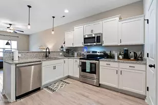 68 Catalina Cir, Swansboro, NC 28584 - Photo 11