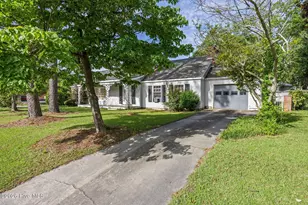 901 Smyrna Dr, Whiteville, NC 28472 - Photo 3