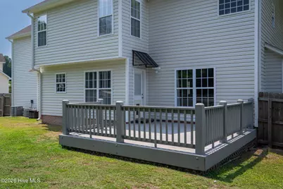 303 E Regent Court, Jacksonville, NC 28546 - Photo 47