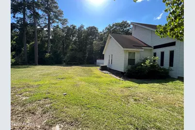 12040 McCormick Drive, Maxton, NC 28364 - Photo 15
