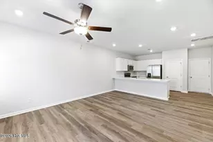 581 Sandy Holw Dr, Jacksonville, NC 28540 - Photo 25