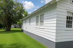 204 Jefferson St, Whiteville, NC 28472 - Photo 3