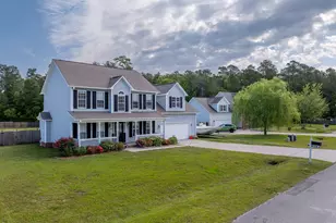 203 Honey Ct E, Jacksonville, NC 28540 - Photo 3