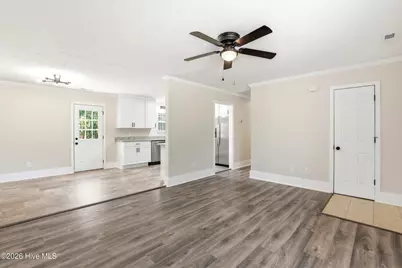 87 S High Point Road, Southport, NC 28461 - Photo 7