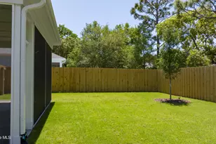 165 NW 4th St, Oak Island, NC 28465 - Photo 45
