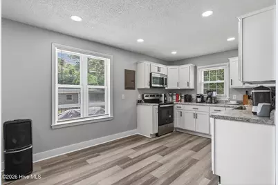 403 Sherwood Road, Jacksonville, NC 28540 - Photo 9