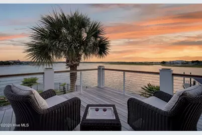 24 W Salisbury Street, Wrightsville Beach, NC 28480 - Photo 47