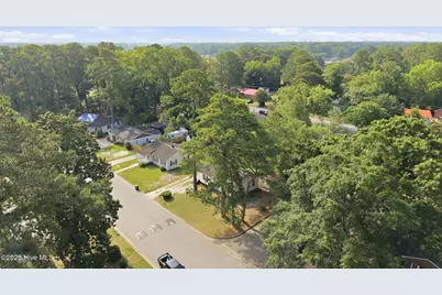 200 S Sylvan Drive, Greenville, NC 27834 - Photo 11