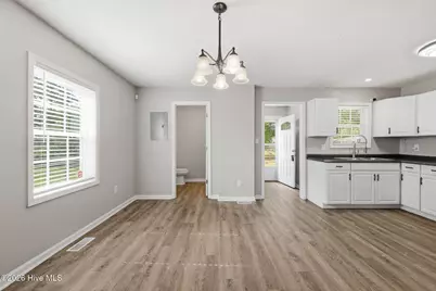 200 S Sylvan Drive, Greenville, NC 27834 - Photo 15