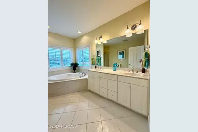 8526 Ocean View Drive, Emerald Isle, NC 28594 - Photo 25