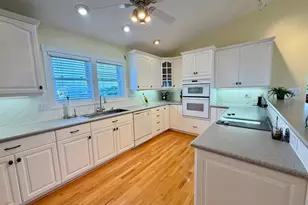 8526 Ocean View Dr, Emerald Isle, NC 28594 - Photo 15