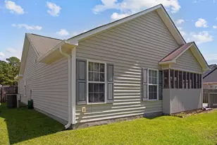 204 Jasmine Ln, Jacksonville, NC 28546 - Photo 5
