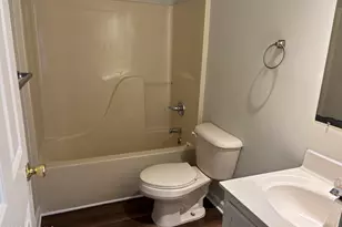 805 N Sycamore St, Aberdeen, NC 28315 - Photo 11