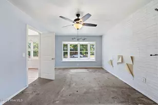 101 Fairwood Ln, Greenville, NC 27834 - Photo 17