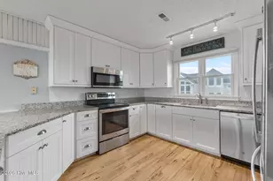 701 Spinnaker Arch, Corolla, NC 27927 - Photo 9