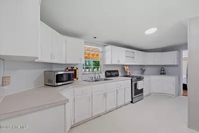 1223 Arvida Spur Road, Rocky Point, NC 28457 - Photo 5