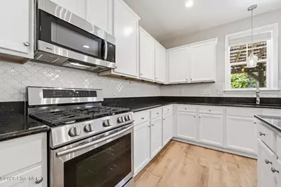 904 Stagecoach Drive, Jacksonville, NC 28546 - Photo 13