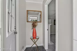 109 E South St, Kinston, NC 28501 - Photo 5