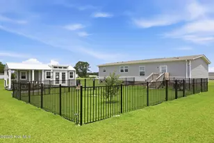 203 Magnolia Dr, Stella, NC 28582 - Photo 29