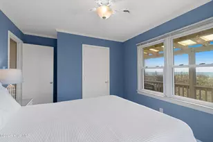 901 Ocean Dr, Emerald Isle, NC 28594 - Photo 17
