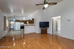 2013 Ridge Rd, New Bern, NC 28560 - Photo 9