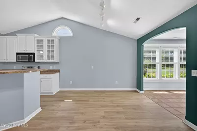 512 Azalea Drive, Hampstead, NC 28443 - Photo 13