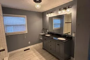 2008 Thompson Dr, Newport, NC 28570 - Photo 11