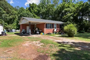 9781 Red Oak Rd, Whitakers, NC 27891 - Photo 3
