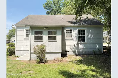308 E Main Street, Mount Olive, NC 28365 - Photo 11