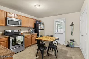 416 Caldwell Loop, Jacksonville, NC 28546 - Photo 5