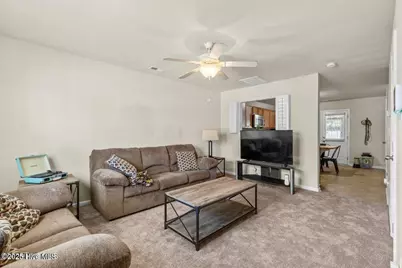 416 Caldwell Loop, Jacksonville, NC 28546 - Photo 3