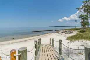 301 Sandy Point Dr, Beaufort, NC 28516 - Photo 61