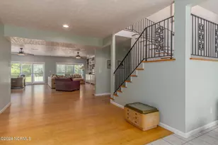 301 Sandy Point Dr, Beaufort, NC 28516 - Photo 3