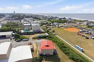 133 SE 48th St, Oak Island, NC 28465 - Photo 15