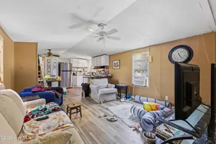 315 Messer Loop Rd, Burgaw, NC 28425 - Photo 5