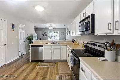8006 Banister Loop, Jacksonville, NC 28546 - Photo 11