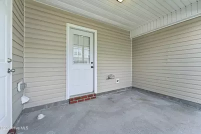 609 Streamwood Drive, Jacksonville, NC 28546 - Photo 33