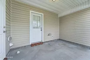 609 Streamwood Dr, Jacksonville, NC 28546 - Photo 33